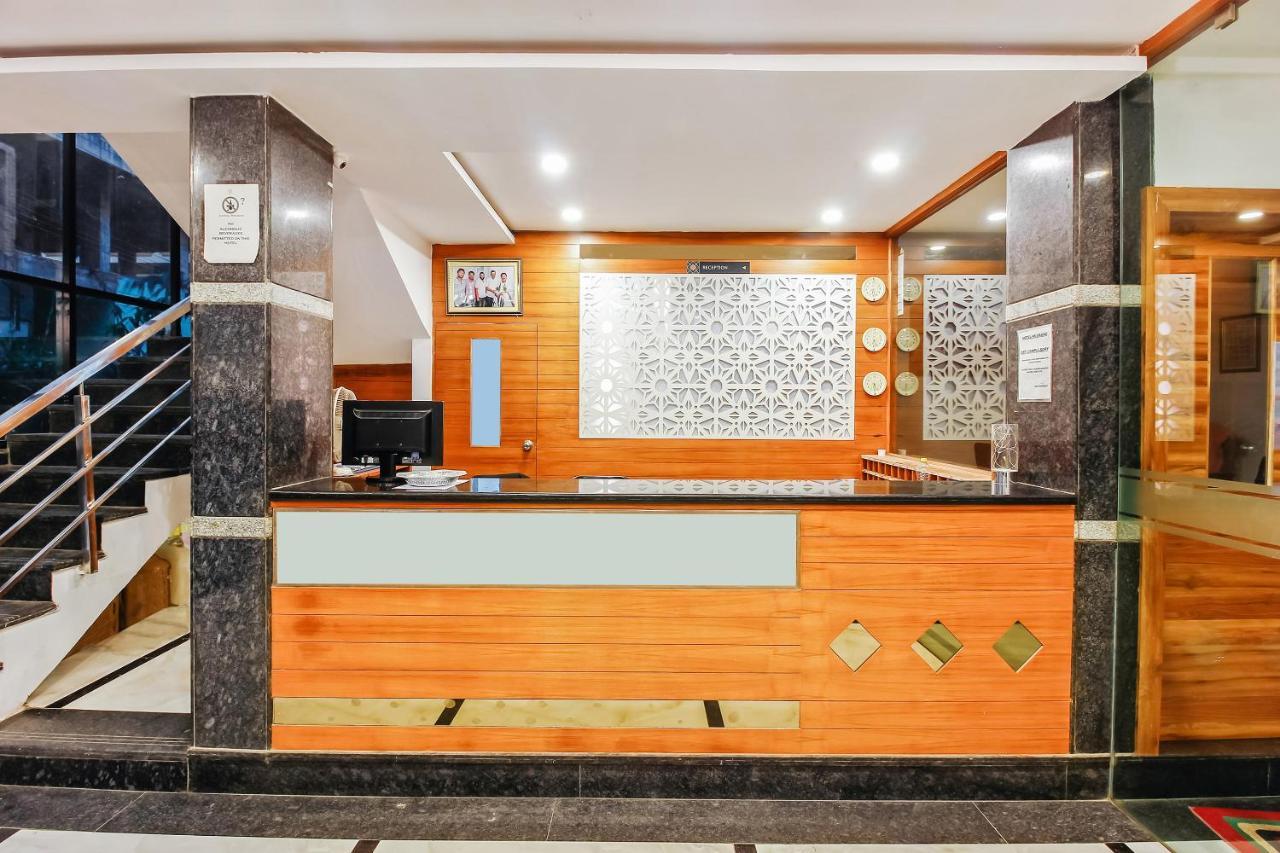 Oyo 29131 Hotel Mn Grand シャムシャバード エクステリア 写真