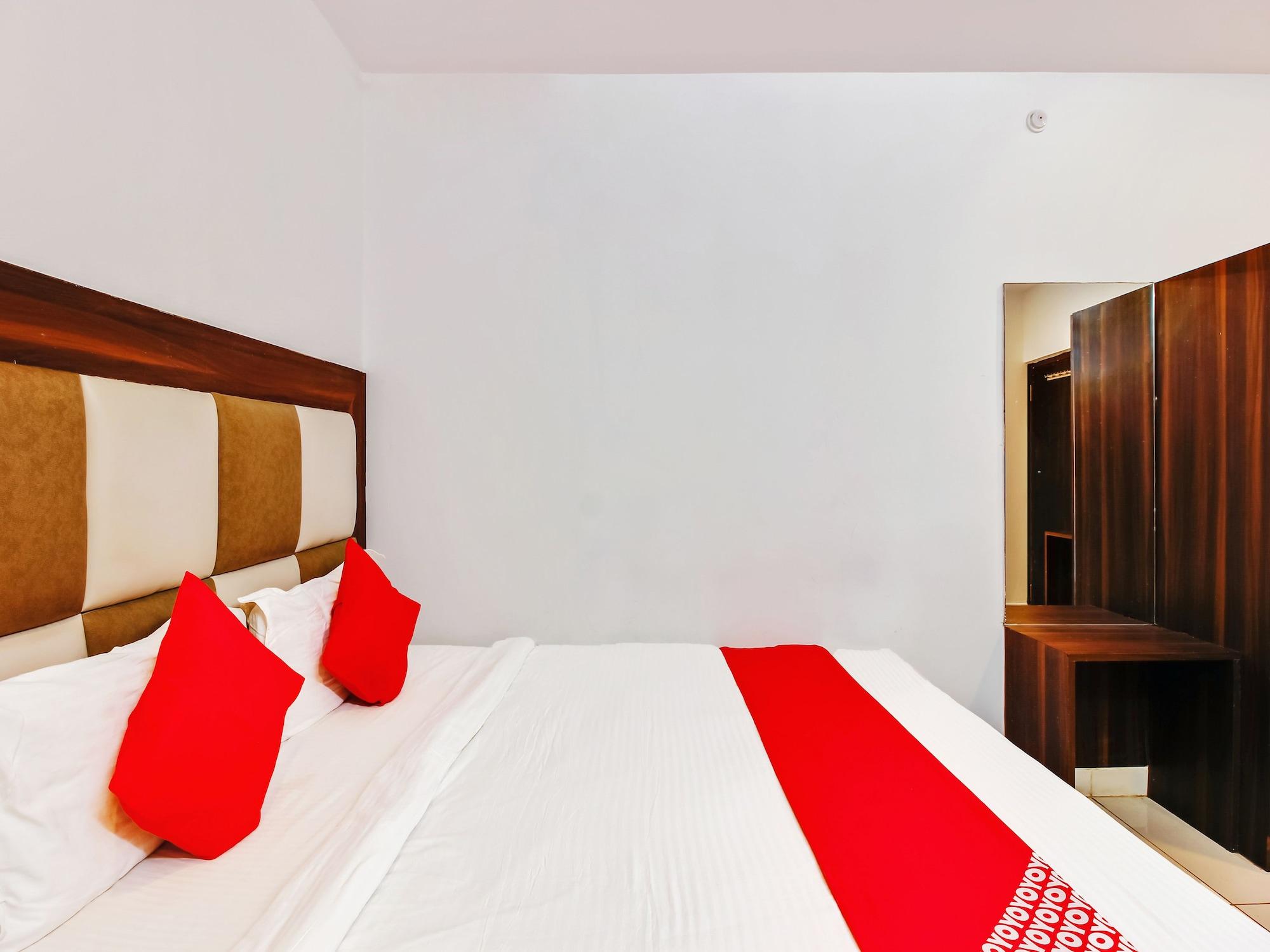 Oyo 29131 Hotel Mn Grand シャムシャバード エクステリア 写真